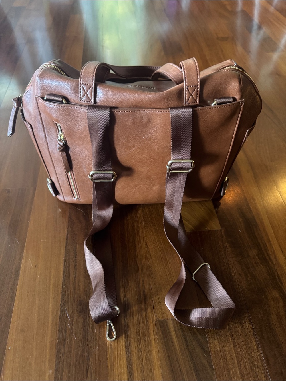 Māden Convertible Carryall Tote - Saddle - Picture 4 of 12